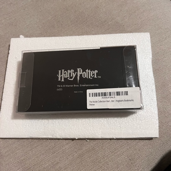 NWT Noble Collection Harry Potter Hogwarts Bookmarks - Picture 5 of 5